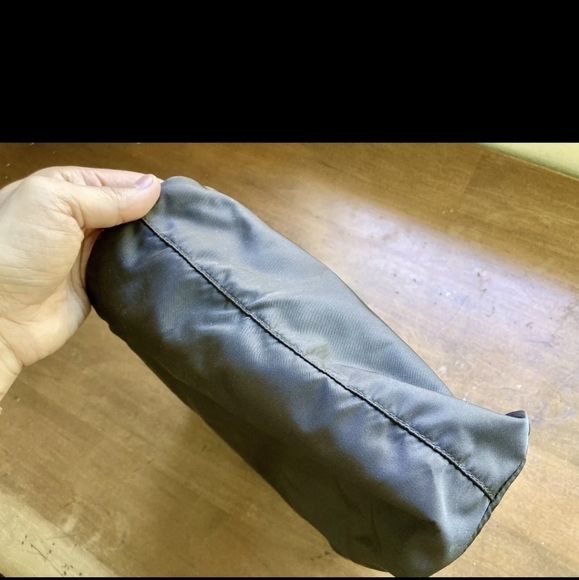 Authentic Prada handbag - Picture 12 of 13